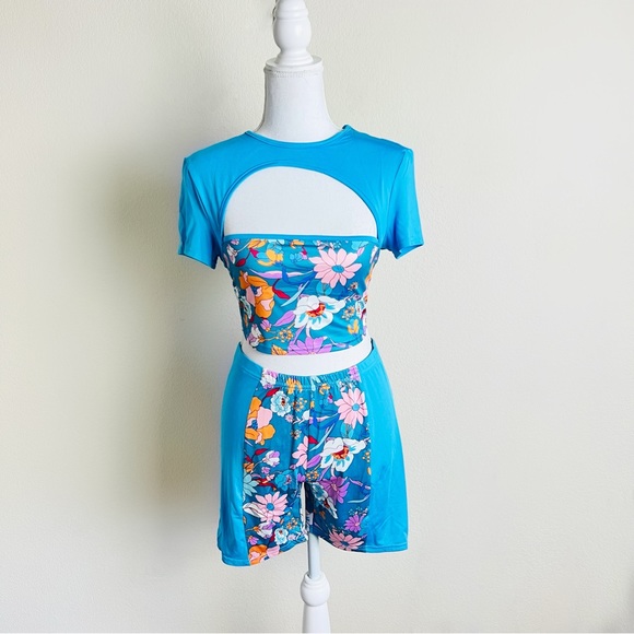 Blue & Orange Floral Cut Out Colorblock Crop Top & Biker Shorts Set - Picture 1 of 3